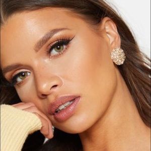 Gold Textured Circle Stud